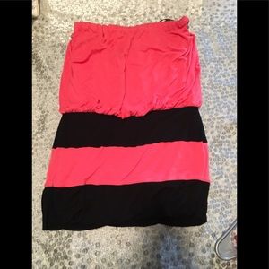 Strapless Aren B top